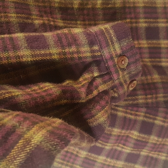 Woolrich Blackberry plaid flannel shirt - Picture 3 of 7